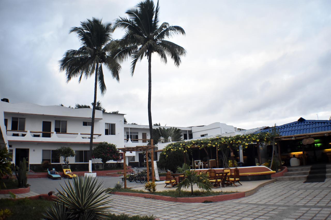 Hotel Ninfa Puerto Ayora  Exterior photo