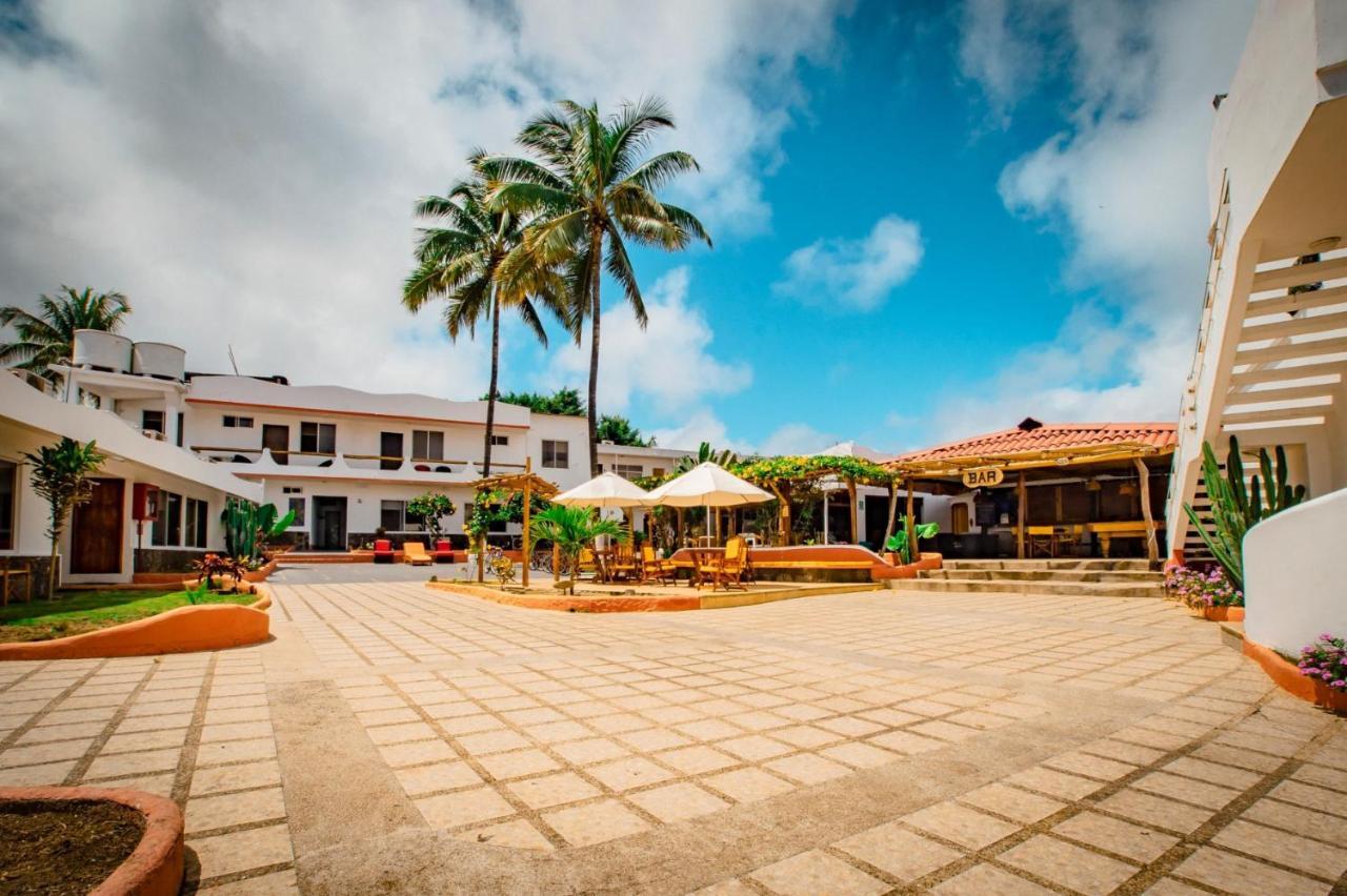 Hotel Ninfa Puerto Ayora  Exterior photo